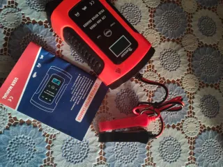 Caricabatterie avvitatore auto mantenimento ripara