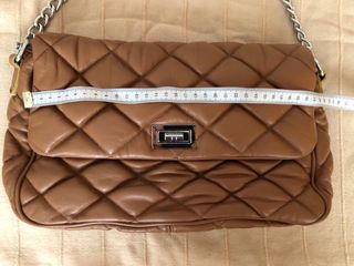 Bolso Teria Yabar Piel Acolchada