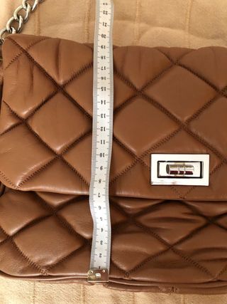 Bolso Teria Yabar Piel Acolchada