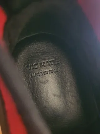 Scarpe ViC MATIE' nere e rosse 38 Made in italy