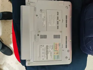 Mini portátil Toshiba NB200