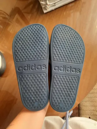 Chanclas Adidas Azul y Blanco