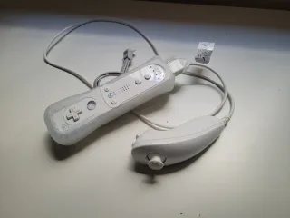 Wii Motion Plus + Nunchuk Nintendo