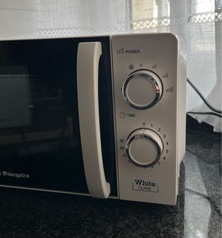 Microondas Orbegozo Blanco 20L 700W
