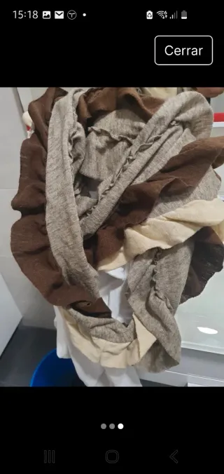 Bufanda tres tonos beige, marrón.