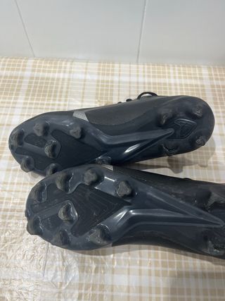 Botas de fútbol Puma Talla 40 Negras/Plata
