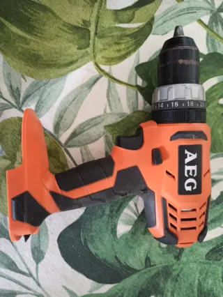 Taladro Percutor AEG 18V