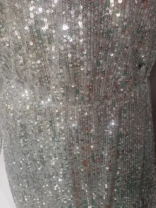 Vestido de fiesta plateado lentejuelas