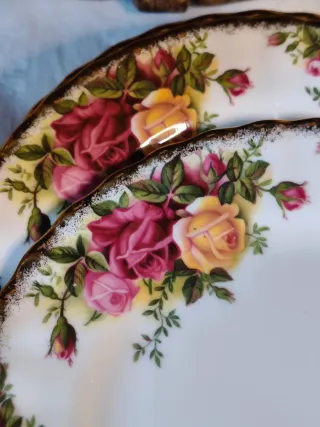 1 piatto da dolce Royal Albert