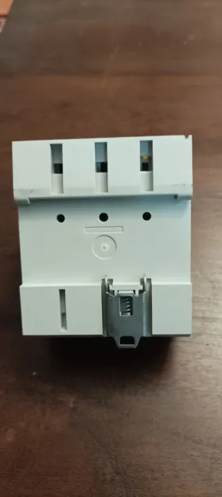 Interruptor Diferencial Hager CDH 440M 40A