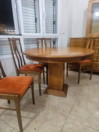 Mesa comedor redonda extensible y 6 sillas