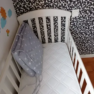 Cuna infantil blanca + colchón URGE venta