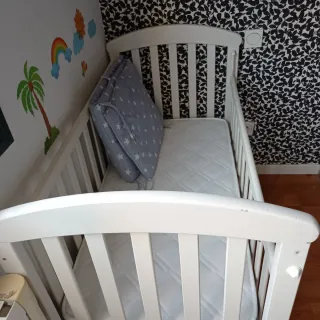 Cuna infantil blanca + colchón URGE venta