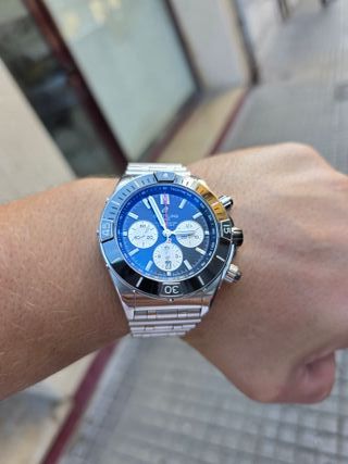Breitling Super Chronomat B01
