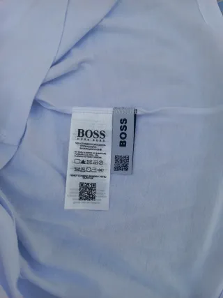 Camiseta BOSS Blanca con Logo Azul