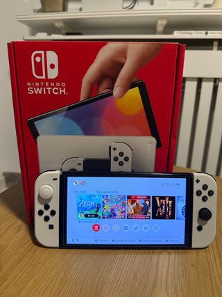 Nintendo Switch OLED Bianca - 10h di utilizzo