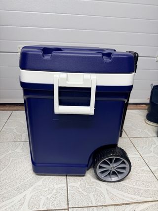 Nevera Igloo Latitude 62L con Ruedas