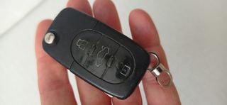 Llave con Control remoto para automovil AUDI
