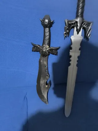 Juguetes: Espadas y Bate