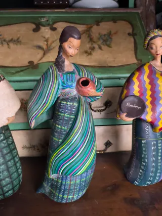 Figuras guatemaltecas de cerámica