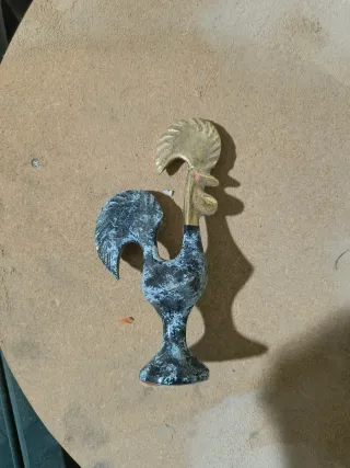 Gallo decorativo de metal