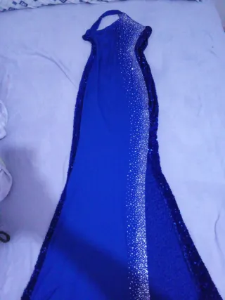 Vestido de fiesta azul con pedrería sin marca