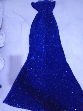 Vestido de fiesta azul con pedrería sin marca
