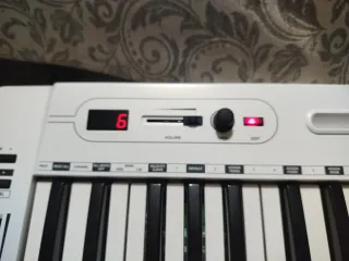 Teclado controlador Samson Carbon 49