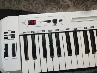 Teclado controlador Samson Carbon 49