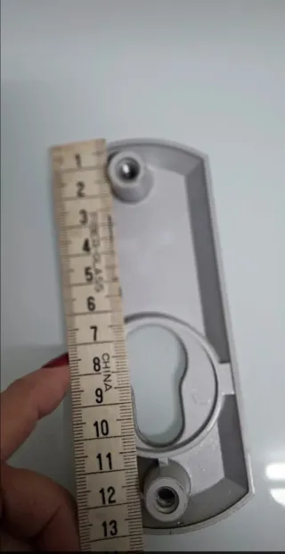 Escudo Cerradura Ezcurra