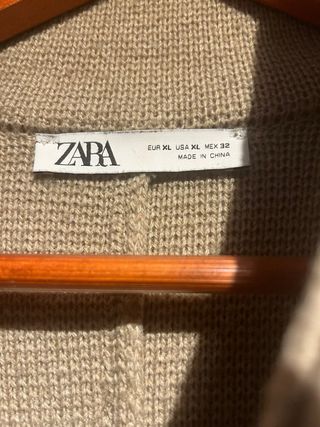 Chaqueta Zara Beige Talla XL pero corresponde a L
