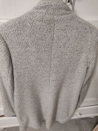 Abrigo Stradivarius gris mujer