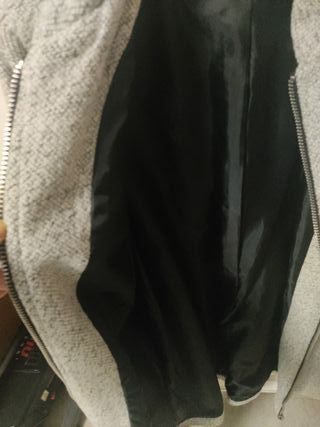 Abrigo Stradivarius gris mujer