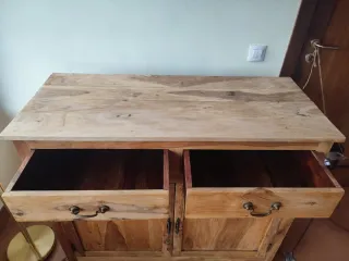 Aparador de Acacia Maciza