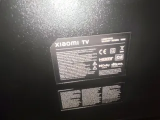 TV Xiaomi Negra