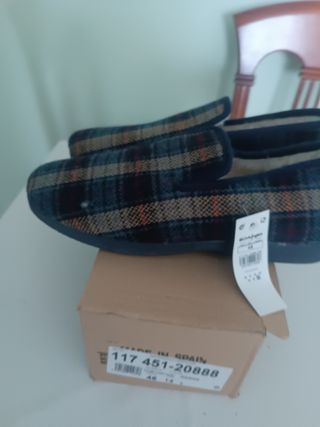 Zapatillas de casa cuadros Talla 46