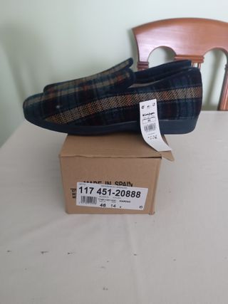 Zapatillas de casa cuadros Talla 46