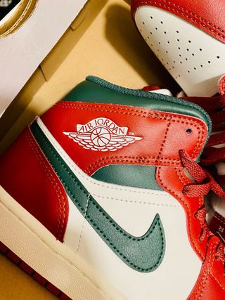 Jordan 1 Mid Zapatillas Rojo y Verde