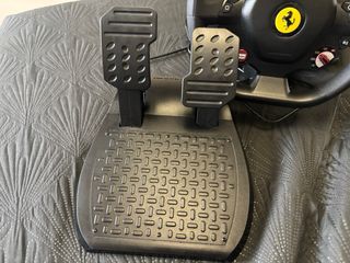 Volante Thrustmaster T80 Ferrari 488 GTB edition