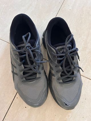 Zapatillas Asics Grises