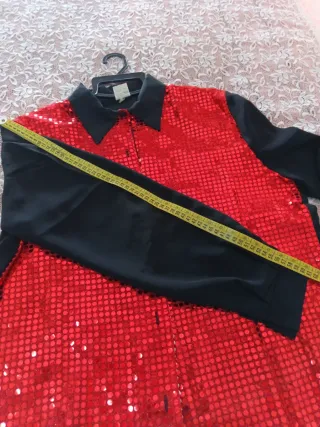 Blusa fiesta lentejuelas roja y negra