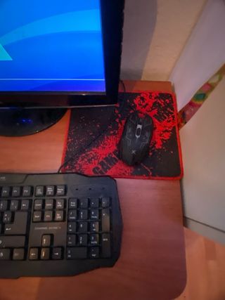 PS4 (PlayStation 4) Blanca + Accesorios