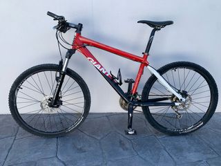 Bicicleta Giant XCT