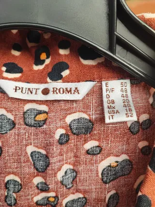 Blusa sin mangas estampado animal print