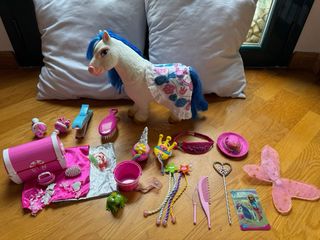 Muñeca Nancy con vestido rosa y botas