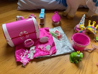 Muñeca Nancy con vestido rosa y botas