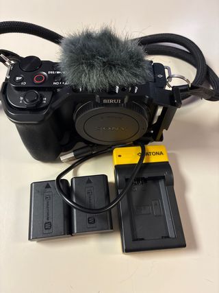 Sony ZV-E10 Cámara + Accesorios