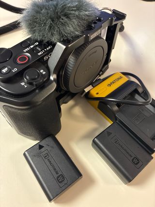 Sony ZV-E10 Cámara + Accesorios