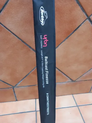 Caña de casting Baitcast Finesse más carrete