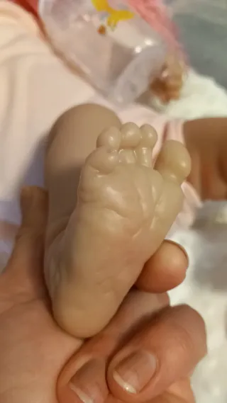 Muñeca bebé reborn con chupete